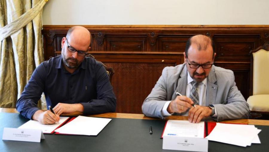 A Universidade de Santiago colaborará co Concello compostelán na iniciativa SMARTIAGO A Universidade de Santiago colaborará co Concello compostelán na iniciativa SMARTIAGO