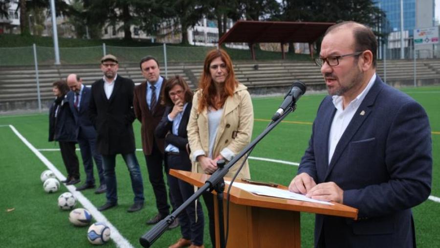 Abre de novo o campo de fútbol e rugby da USC Abre de novo o campo de fútbol e rugby da USC