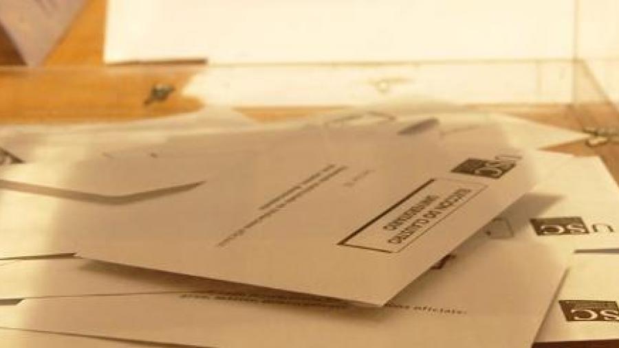 O persoal docente e de investigador e de administración e servizos elixiron aos seus representantes sindicais O persoal docente e de investigador e de administración e servizos elixiron aos seus representantes sindicais