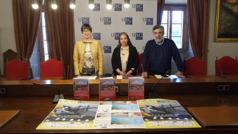 De esquerda a dereita, Ángeles Vázquez, Celia Besteiro e Manuel Rey. Foto: Servimav-USC De esquerda a dereita, Ángeles Vázquez, Celia Besteiro e Manuel Rey. Foto: Servimav-USC