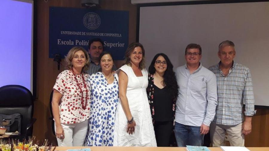Nerea de Oliveira Rodríguez, terceira pola dereita, cos directores e membros do tribunal da tese, na EPS de Enxeñaría de Lugo Nerea de Oliveira Rodríguez, terceira pola dereita, cos directores e membros do tribunal da tese, na EPS de Enxeñaría de Lugo