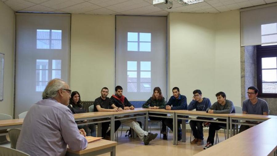 Imaxe de arquivo dunha sesión docente Imaxe de arquivo dunha sesión docente