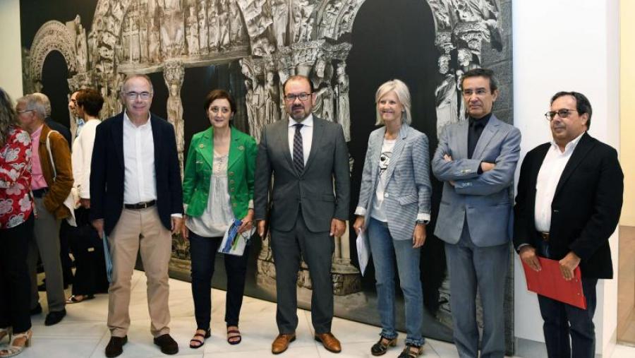 De esquerda a dereita Xosé Sánchez Bugallo, Margarita Valcarce, Antonio López, Covadonga Toca, António Leite e Joaquim Coimbra. Foto: Santi Alvite De esquerda a dereita Xosé Sánchez Bugallo, Margarita Valcarce, Antonio López, Covadonga Toca, António Leite e Joaquim Coimbra. Foto: Santi Alvite