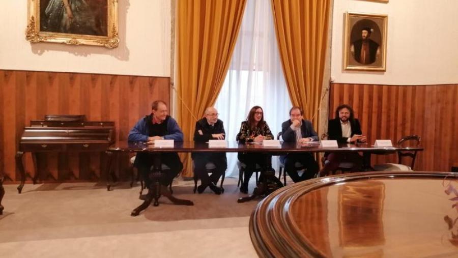 O acto inaugural celebrou na Facultade de Xeografía e Historia presidido polo vicerreitor Victoria Otero Espinar
