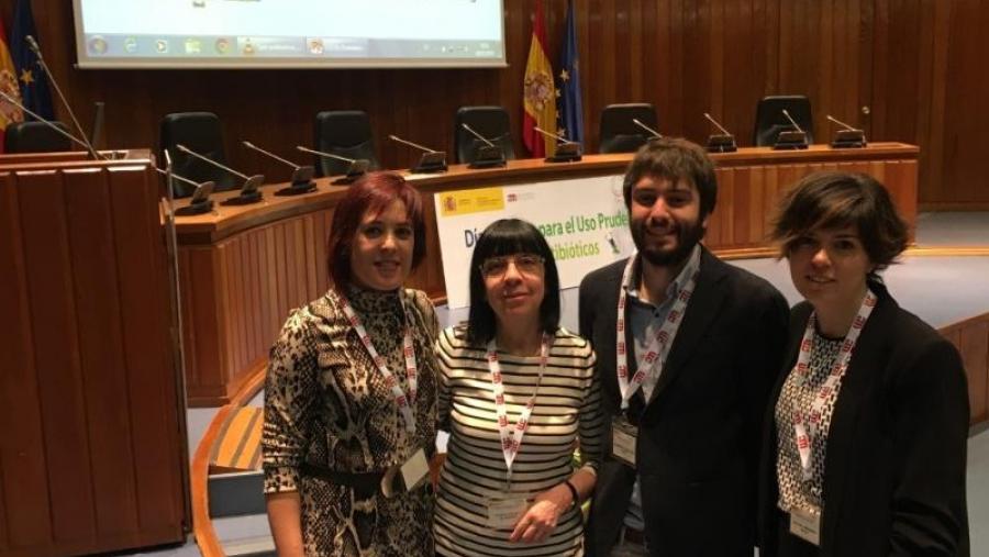 De esquerda a dereita, Azucena Mora, Charo Rodicio, Javier Hernández e María de Toro, tras recoller o galardón De esquerda a dereita, Azucena Mora, Charo Rodicio, Javier Hernández e María de Toro, tras recoller o galardón