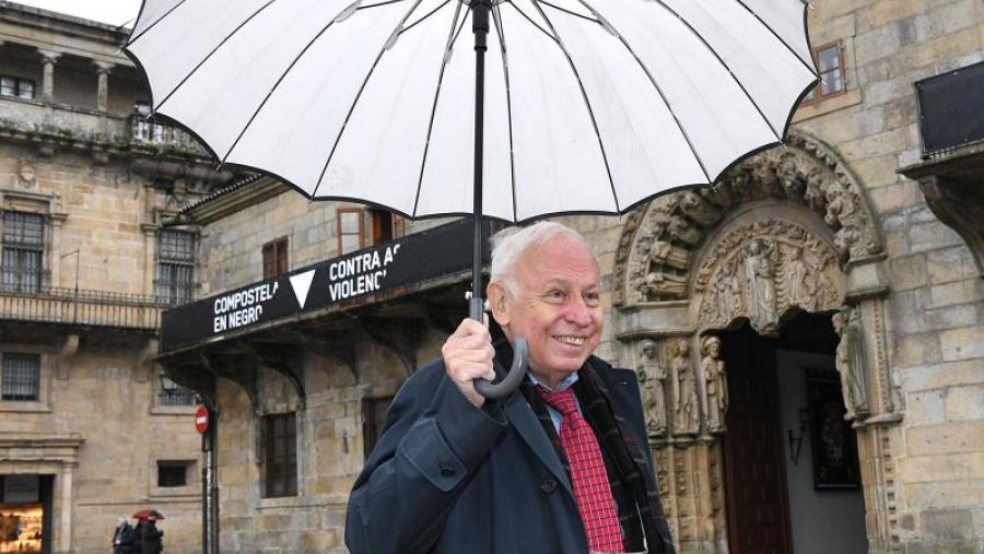 Tomas Lindahl na súa chegada ao Colexio San Xerome. Foto: Santi Alvite Tomas Lindahl na súa chegada ao Colexio San Xerome. Foto: Santi Alvite