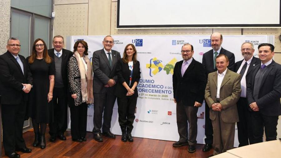 O comité organizador do II Cumio Académico e do Coñecemento CELAC-UE reúnese na USC para planificar e definir os obxectivos deste encontro O comité organizador do II Cumio Académico e do Coñecemento CELAC-UE reúnese na USC para planificar e definir os obxectivos deste encontro