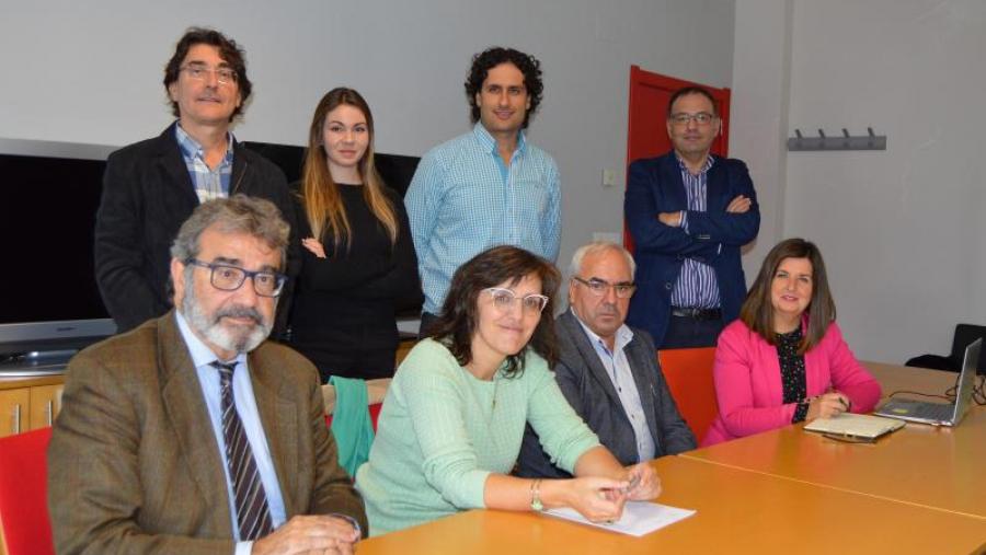 Participantes na reunión da comisión de seguimento da Cátedra do Pan e Cereal Da Cunha, no edificio Cactus do campus de Lugo Participantes na reunión da comisión de seguimento da Cátedra do Pan e Cereal Da Cunha, no edificio Cactus do campus de Lugo