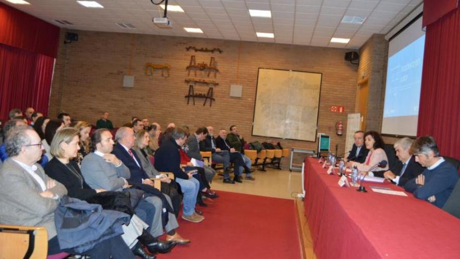 De esquerda a dereita, Manuel Guaita, Montserrat Valcárcel, José Ignacio Lema e Óscar Andrés Quintela, na presentación do convenio entre Xera e Pemade, na EPS de Enxeñaría de Lugo De esquerda a dereita, Manuel Guaita, Montserrat Valcárcel, José Ignacio Lema e Óscar Andrés Quintela, na presentación do convenio entre Xera e Pemade, na EPS de Enxeñaría de Lugo