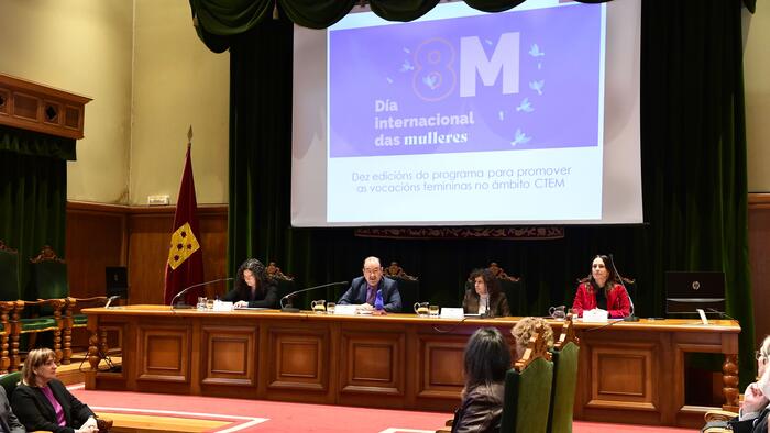 De esquerda a dereita, María Quintiana Pérez, Antonio López Díaz, Goretti Sanmartin e Sonia Esperanza Rodríguez Boente. FOTO: Santi Alvite 