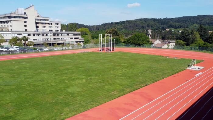 O total de actividades extra universitarias desenvolvidas nas instalacións do Complexo Deportivo do Estadio Universitario sumou máis de 6.000 deportistas. FOTO: Santi Alvite O total de actividades extra universitarias desenvolvidas nas instalacións do Complexo Deportivo do Estadio Universitario sumou máis de 6.000 deportistas. FOTO: Santi Alvite