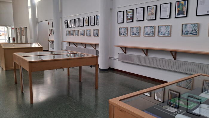 Editada pola Universidade de Santiago de Compostela, a través de Edicións USC, en colaboración coa Secretaría Xeral da Lingua da Xunta de Galicia, Dorna. Expresión Poética Galega é unha publicación miscelánea e periódica