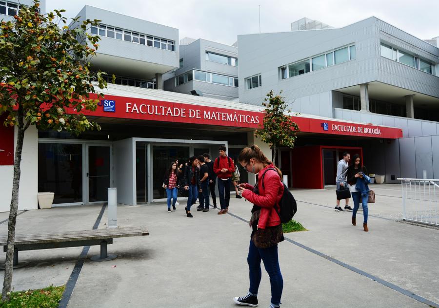 Facultade de Matemáticas. Foto: Santi Alvite