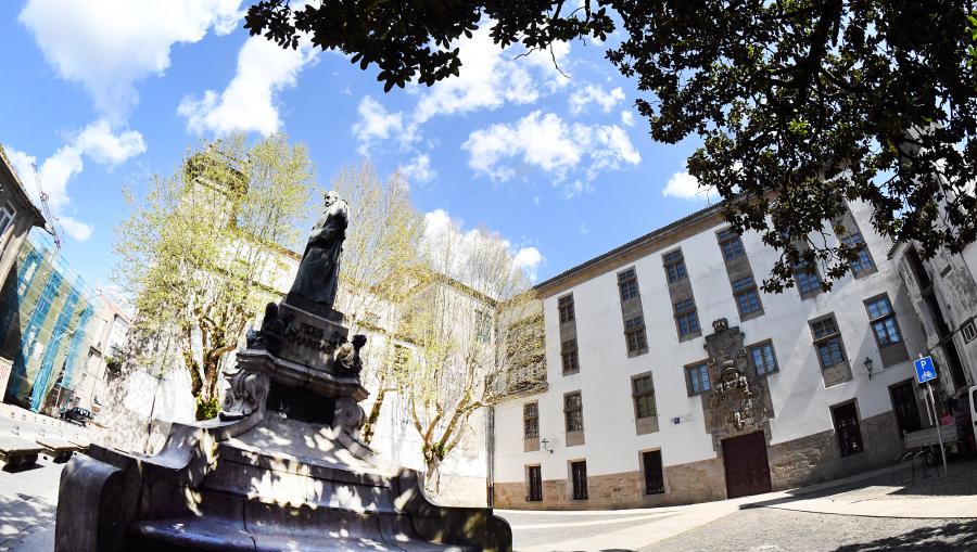 Exterior da Facultade de Filosofía