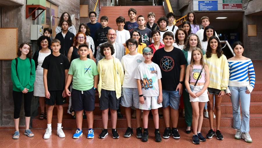 Foto de grupo do curso 2023-24 de Estalmat-Galicia. Foto: Santi Alvite