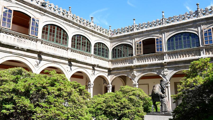 As mostras estarán no claustro alto do Colexio de Fonseca