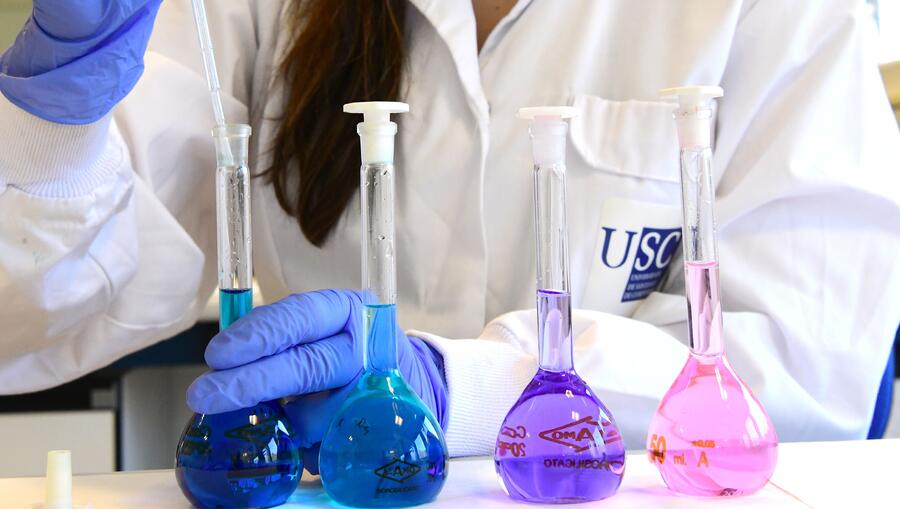 Imaxe de arquivo dun laboratorio da USC. FOTO: Santi Alvite