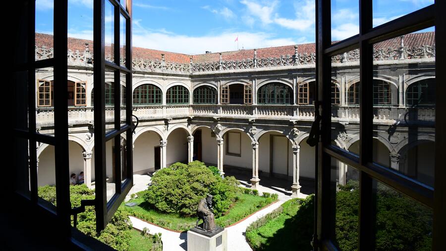 Vista do Colexio de Fonseca desde o seu Claustro Alto. Foto: Santi Alvite