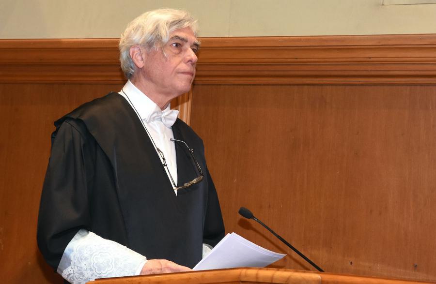 Momento do discurso de Carlos Ulises Moulines 
