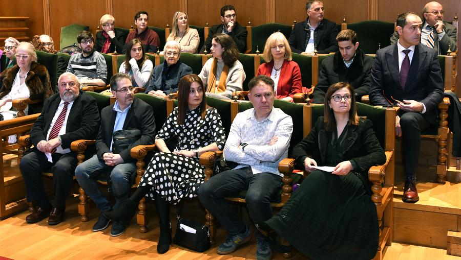 O acto tamén serviu para facer entrega dos diplomas dos Premios Extraordinarios de Grao e Máster do centro no ano académico 2018/2019. FOTO: Santi Alvite