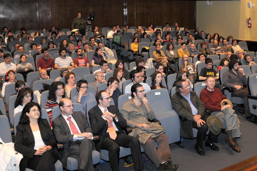 Público asistente á conferencia de Harold Elliot Varmus