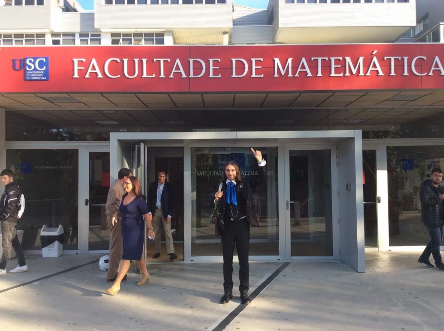 Cédric Villani ante la Facultad de Matemáticas