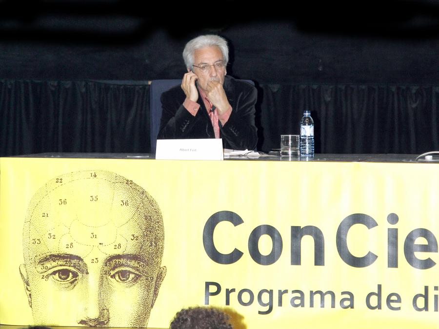 Momento da conferencia de Albert Fert