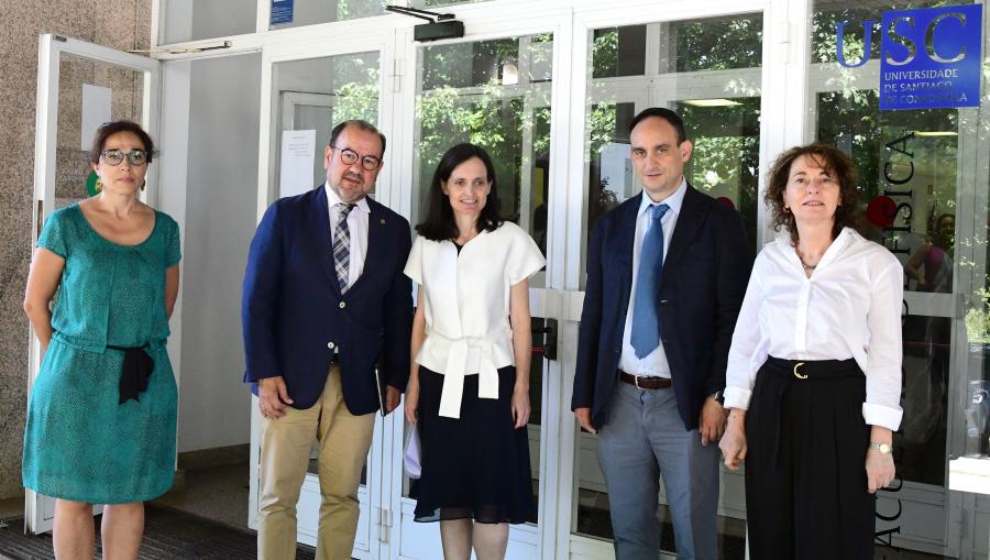 De esquerda a dereita, Beatriz Fernández Domínguez, Antonio López, Elena López Lago, Manuel Vázquez Ramallo e Dulce García Mella. FOTO: Santi Alvite 