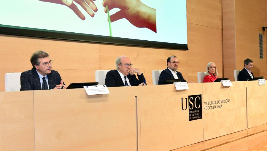 De esquerda a dereita, José Luis Labandeira, Julián Álvarez, Antonio López, Estrella López-Pardo e José María Prieto. FOTO: Santi Alvite