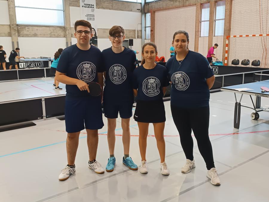 Equipo de tenis de mesa