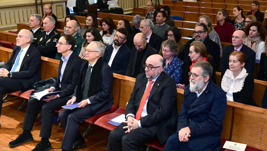 Asistentes ao acto. FOTO: Santi Alvite
