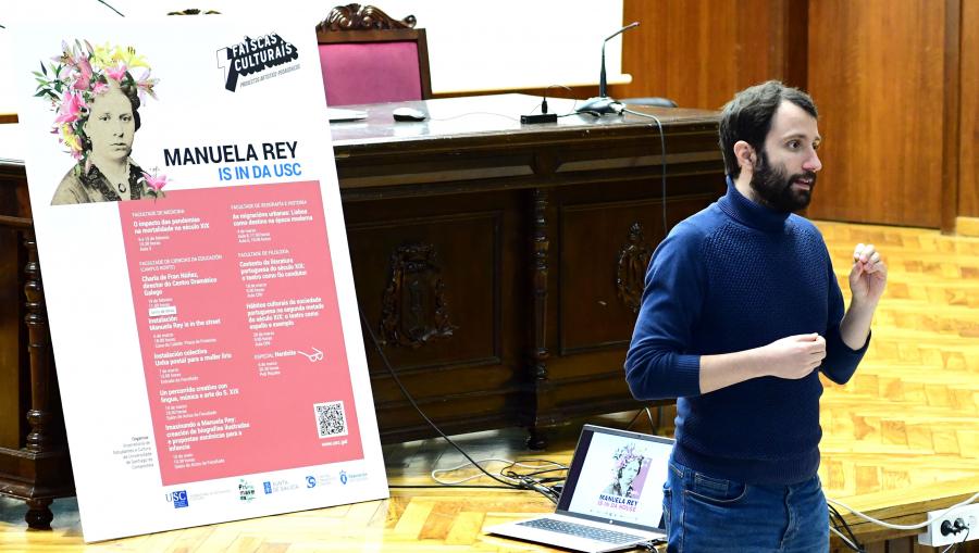 Fran Núñez durante a súa charla en Ciencias da Educación. FOTO: Santi Alvite