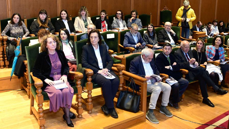 O acto académico congregou persoas de distintas facultades. FOTO: Santi Alvite