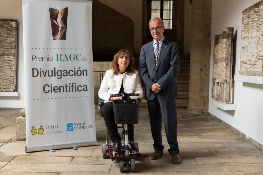 Elena Vázquez Abal co presidente da RAGC, Juan Lema. FOTO: Suso Rivas/RAGC