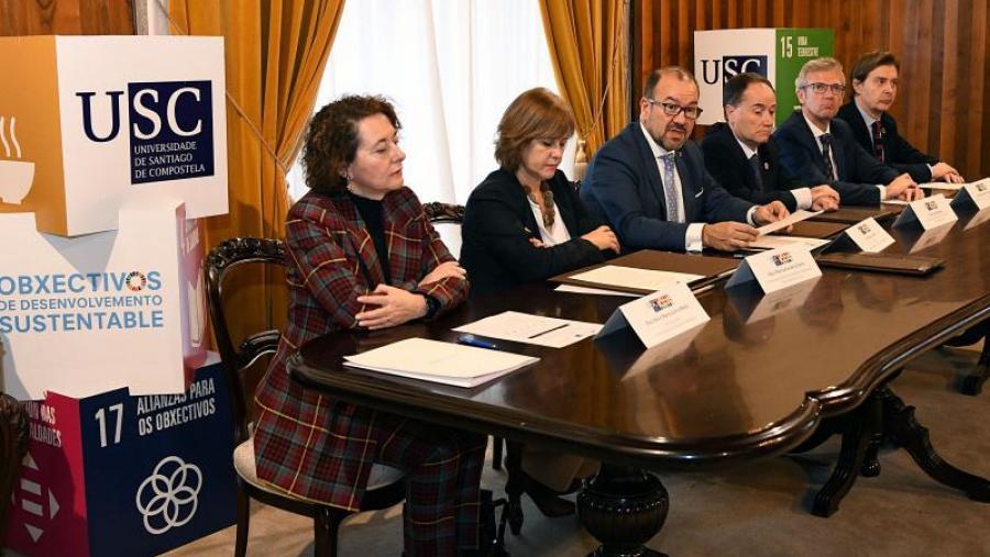 De esquerda a dereita, Dulce García, Pilar García, Antonio López, José L. Míguez, Alfonso Rueda e Jesús Gamallo. Foto: Santi Alvite