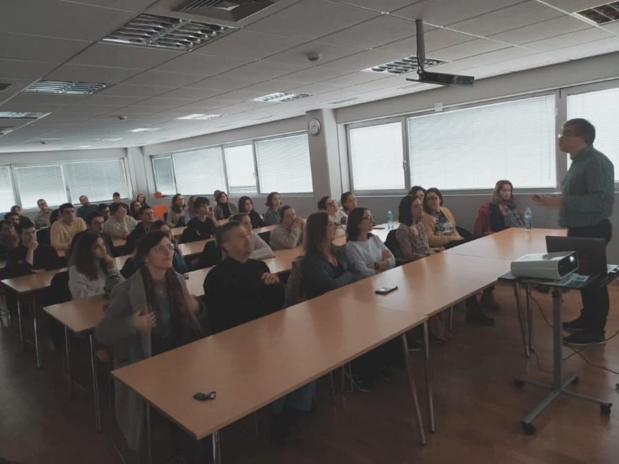 Asistes á charla de Sánchez Quinteiro, nos Xantar Biocientífico de BioReDes celebrado no edificio Cactus