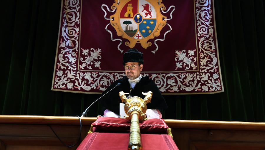 O rol da USC como motor xerador de coñecemento foi outro dos piares do discurso do reitor. FOTO: Santi Alvite