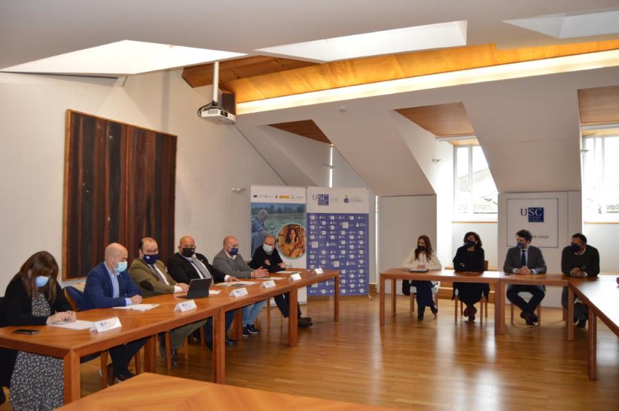 Acto de sinatura do convenio para o desenvolvemento do proxecto 'Nó rural', na Vicerreitoría de Lugo