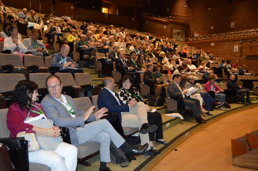 Participantes no congreso internacional sobre extensión rural, no auditorio de Veterinaria