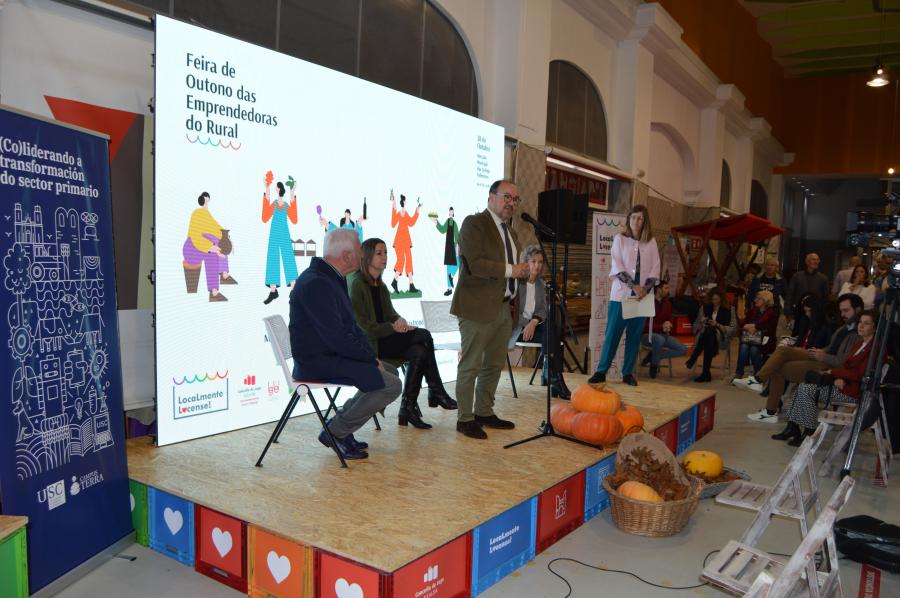 Antonio López, inaugura a I Feira do Outono no Mercado municipal de Lugo
