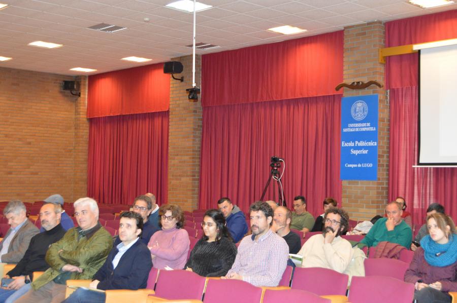 Participantes no foro sobre actividade resineira en Galicia, celebrado no Campus Terra