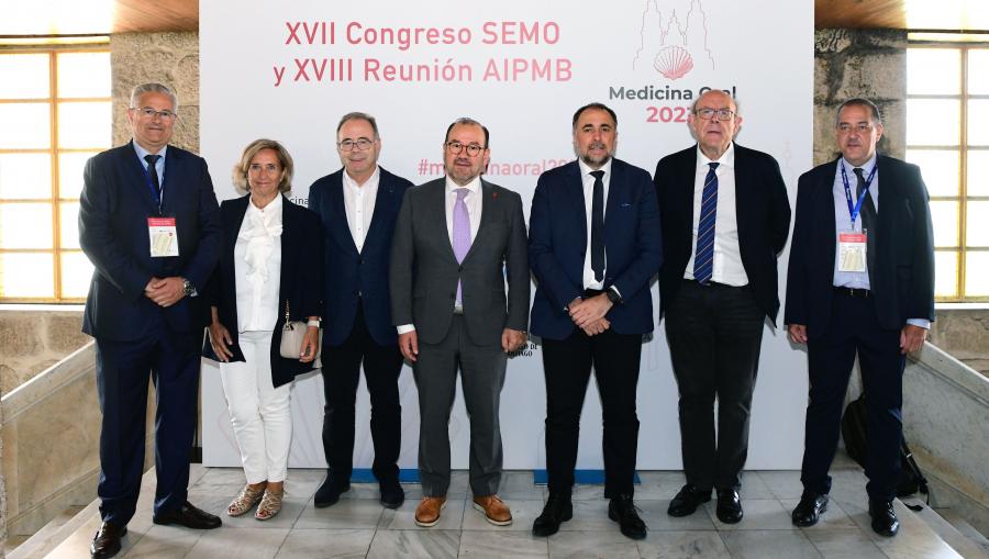 De esquerda a dereita, Andrés Blanco Carrión, Rocío Cerero Lapiedra, Xosé A. Sánchez Bugallo, Antonio López Díaz, Julio García Comesaña, Julián Álvarez Escudero, e Fabio Ramoa Pires. FOTO: Santi Alvite