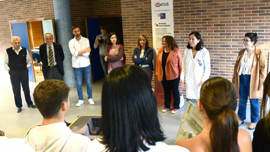 A directora do iMATUS Carmen Álvarez deu a benvida ao alumnado. FOTO: Santi Alvite