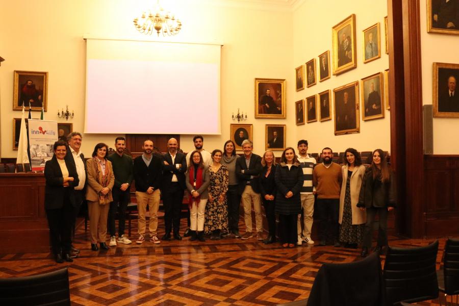 Foto de familia da reunión de arranque do proxecto