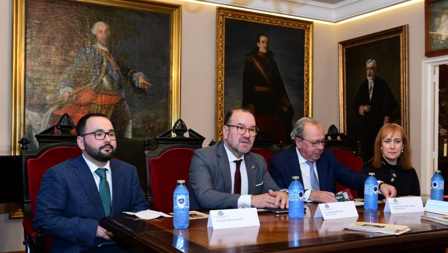 De esquerda a dereita, Daniel Mena, Antonio López, Francisco Loimil e Belén Hernández. Foto: Santi Alvite