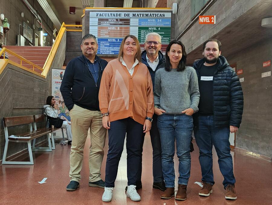 Equipo participante no proxecto de desenvolvemento de algoritmos para loitar contra os lumes forestais