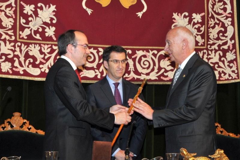 Juan Casares tomou posesión do seu cargo como reitor da Universidade de Santiago