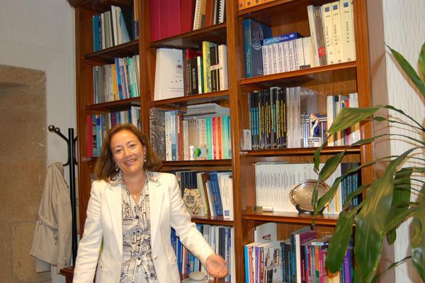 Lourdes Batán Aira incorpórase ao seu posto de xerenta da Universidade de Santiago