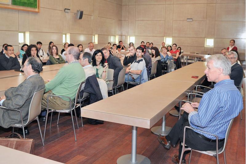 O Nobel de Medicina Richard Roberts intervén este xoves en Conciencia cunha conferencia sobre bacterias