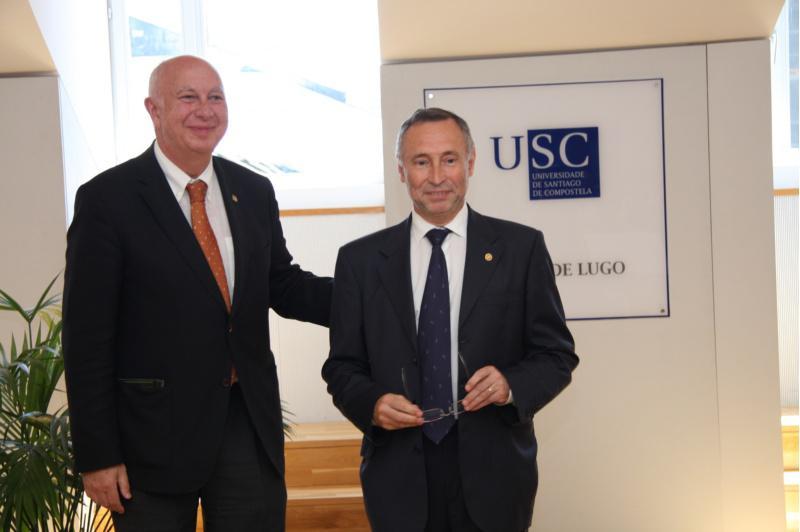 O profesor Francisco Rodríguez Lestegás tomou posesión como director da Escola de Formación do Profesorado de Lugo